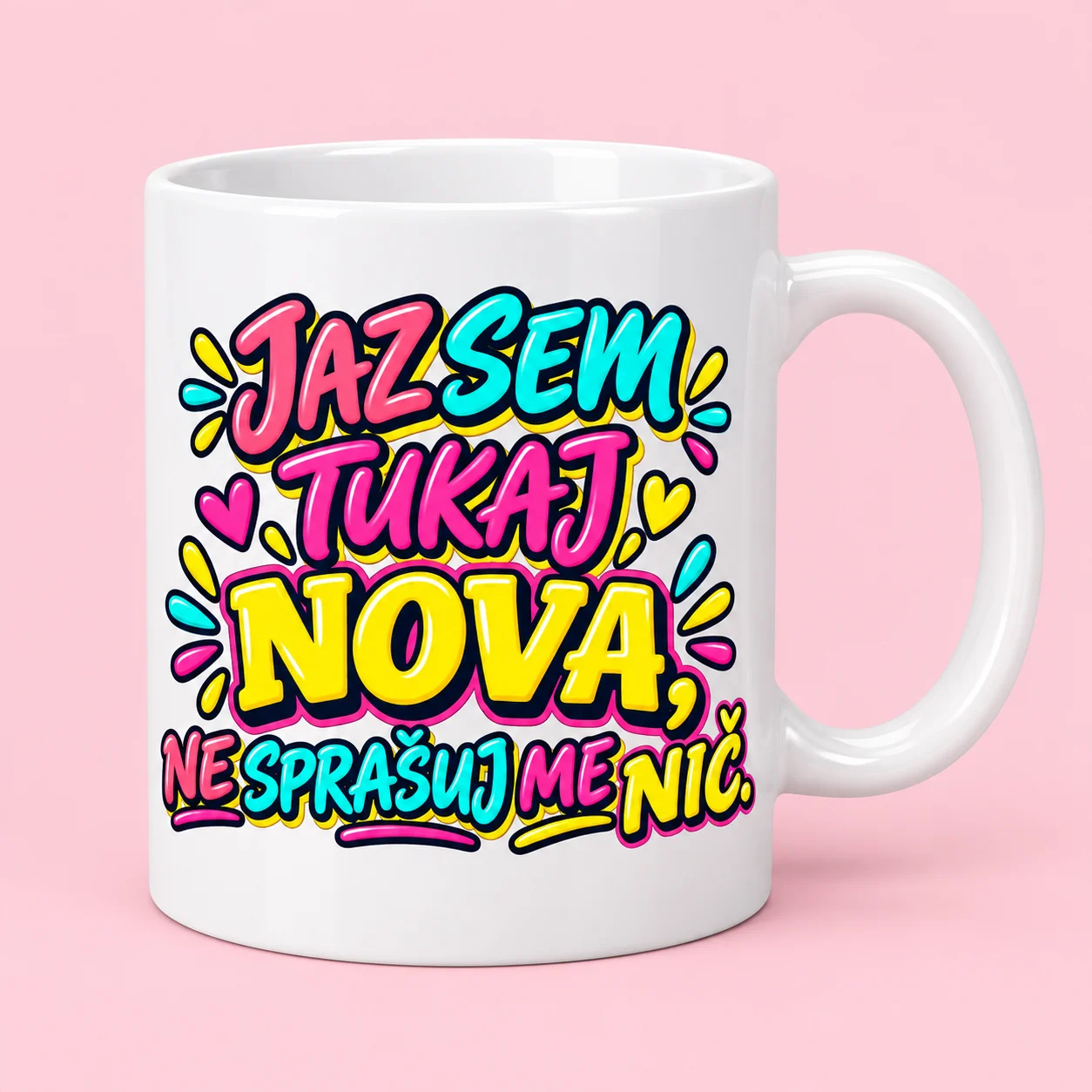 Keramična skodelica 11 oz »Jaz sem tukaj nova« – mockup Keramična skodelica 11 oz »Jaz sem tukaj nova«